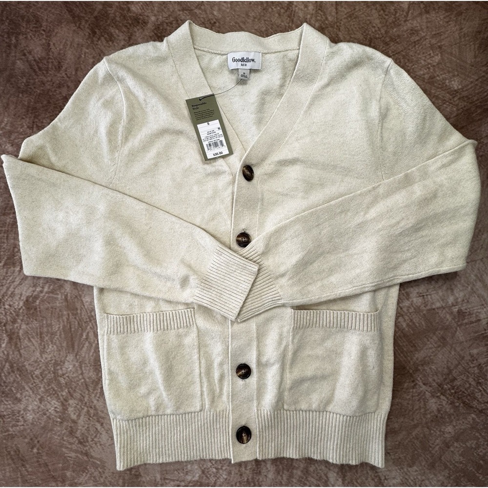 Goodfellow Womens  V- Neck Button down 2 Pocket Cardigan Sweater Creme Small NWT